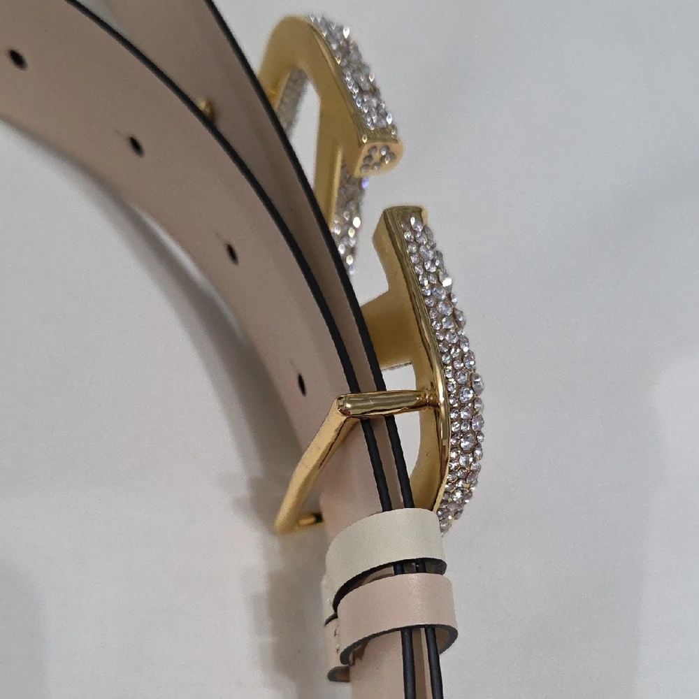 Valentino Garavani Cream Belt with Gold Sparkle Buckle - Picture 11 of 15